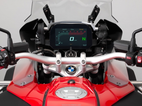 R1200GS-2018-BMW-Adventure-tableau-de-bord.jpg