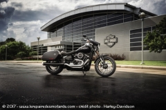 harley-davidson-street-glide-statique.jpg