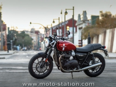 triumph_street_twin_900_8.jpg